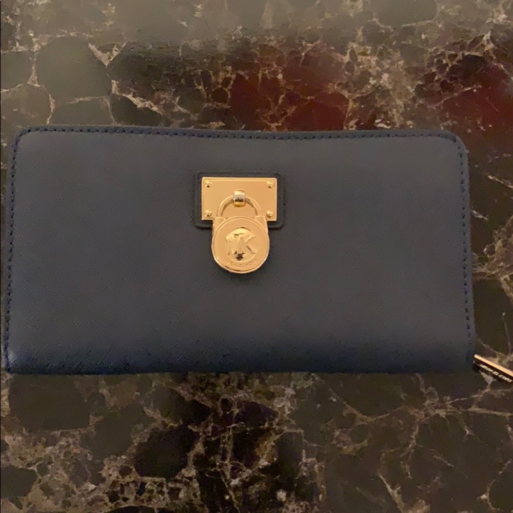 Micheal kors wallet